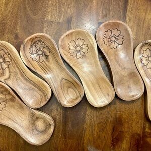 Spoon rest -Wooden Floral Carved Spoons